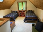 Loft bedroom/ 2 twin beds